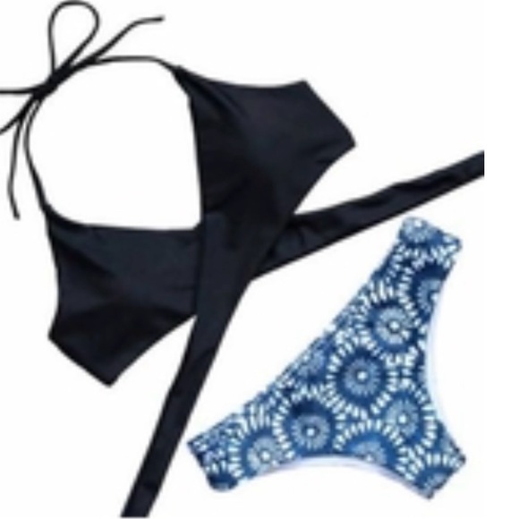 moosekini Other - NWOT Moosekini bikini blue and black swimsuit Size M (runs small)